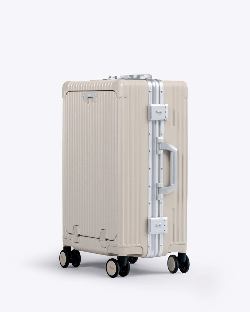 Carry-On: All-in-One 19"