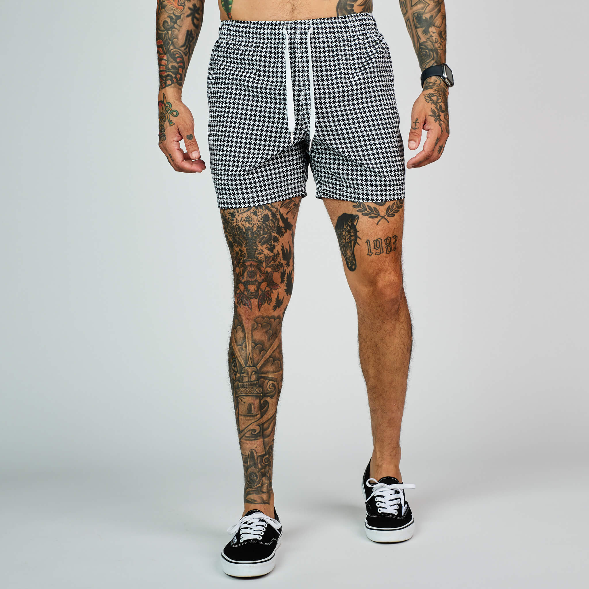 (New) Houndstooth Shorts - White