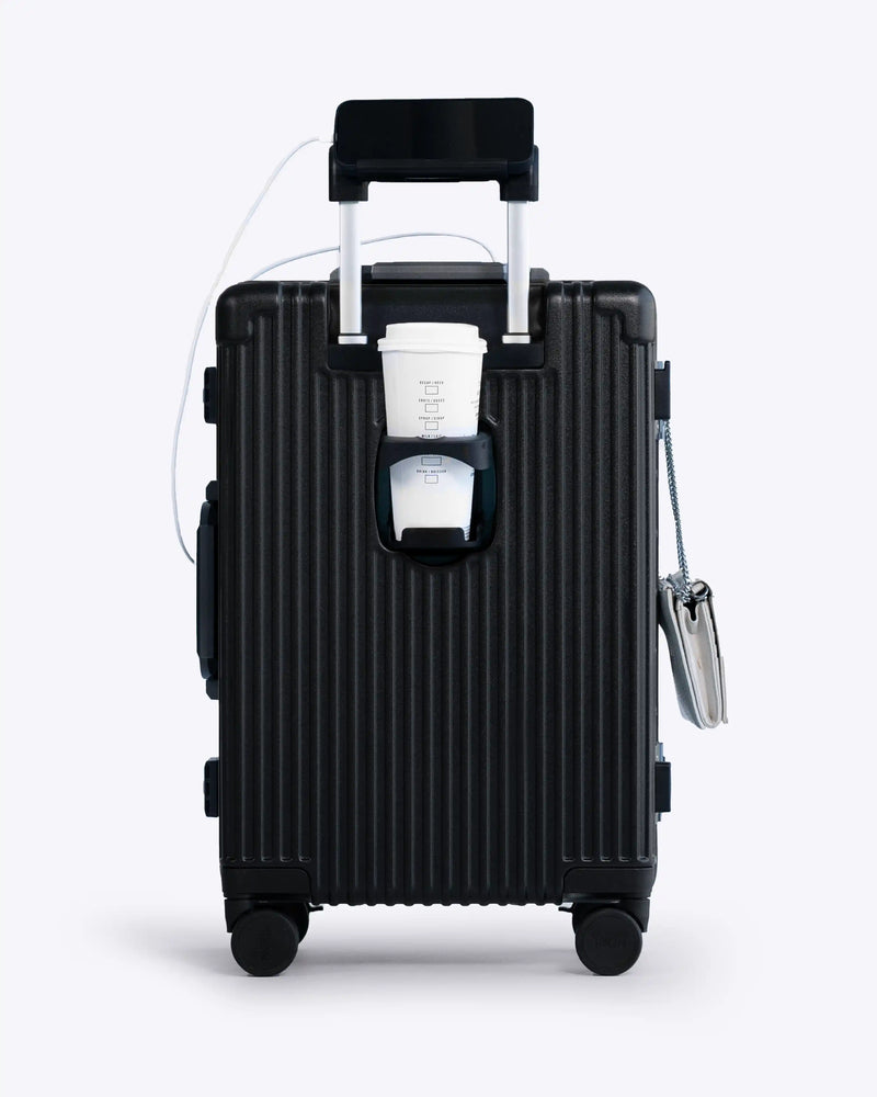 Carry-On: All-in-One 19"